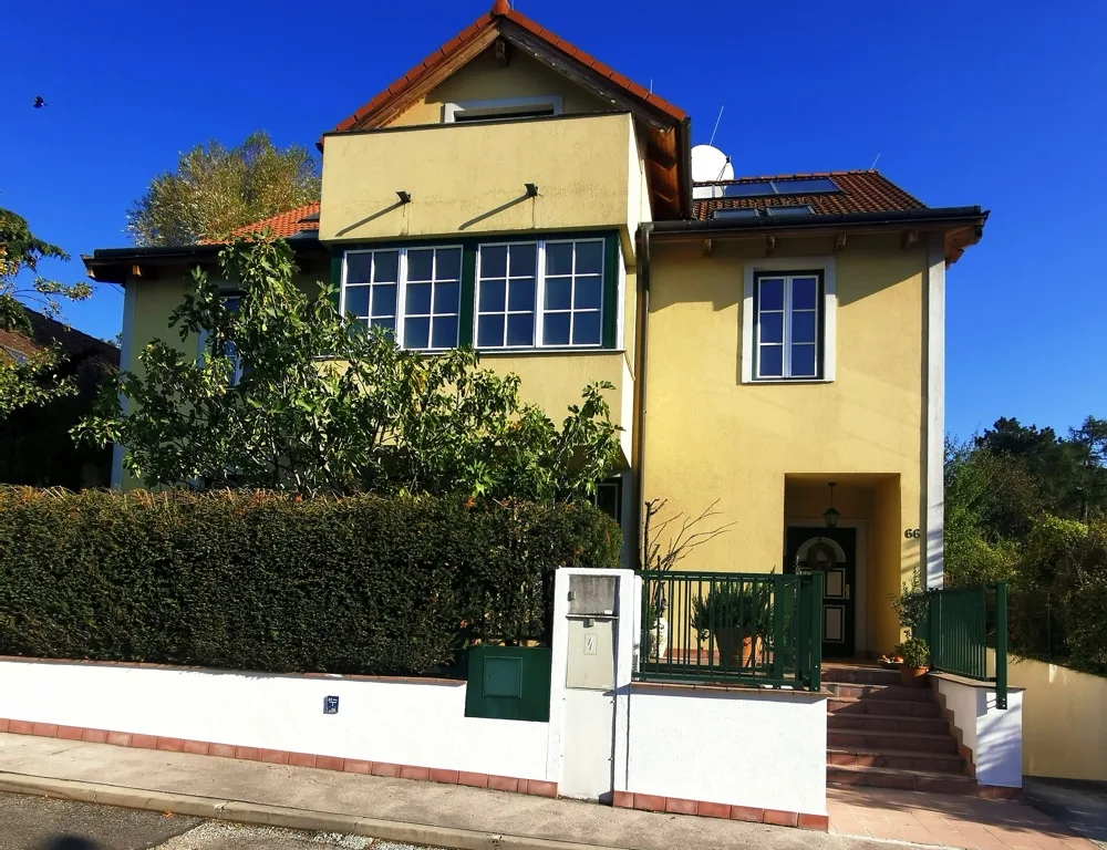 Haus straßenseitig